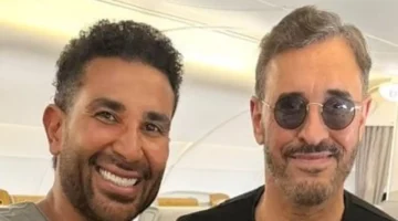 صدفة فنية.. أحمد سعد يحتفي بلقائه مع كاظم الساهر داخل طائرة بكلمات أغانيهما